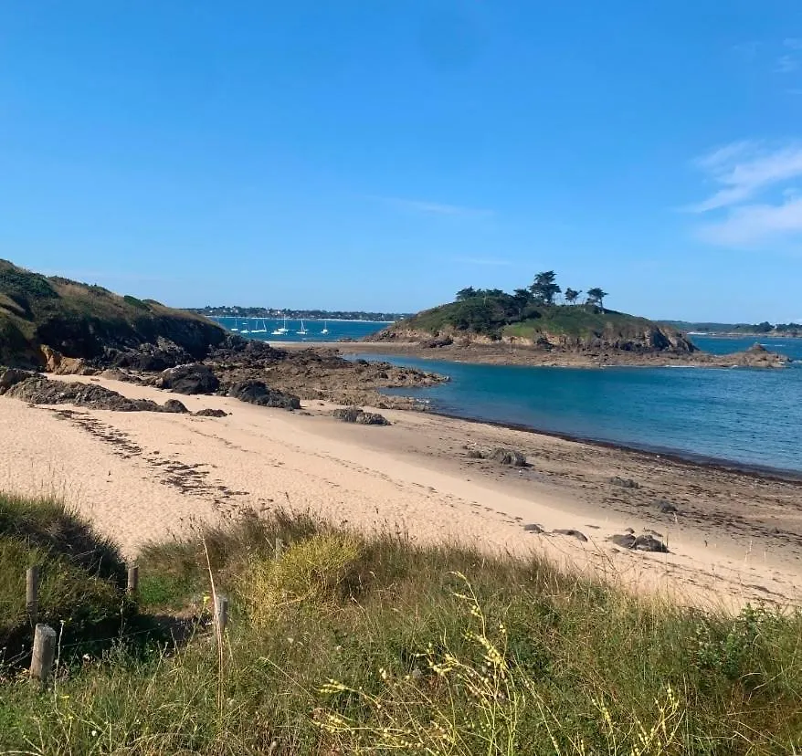 Appartement Situe Pres Des Plages Et Du Golf サン・ブリアック・シュル・メール アパート